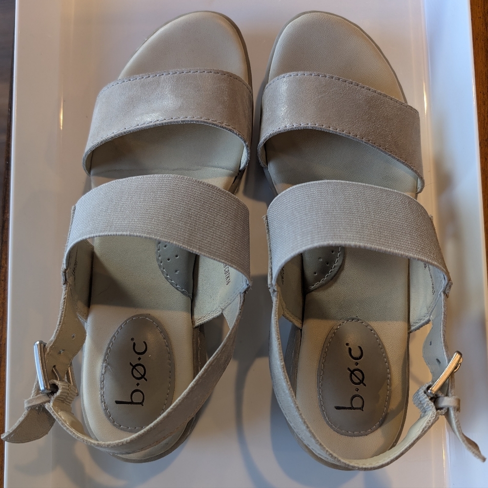 b.o.c. Multimedia Sandals 7M